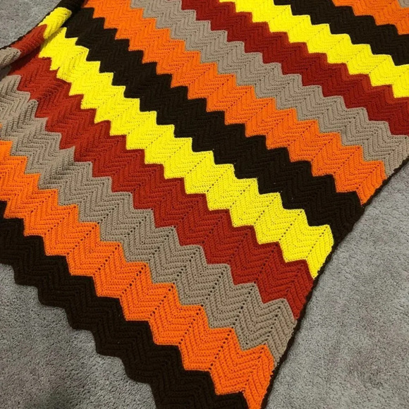 Handmade Orange Brown Yellow Chevron striped blanket Full Size - Picture 1 of 4